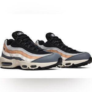 Nike Airmax 95 Smoke Grey/Light Smoke Grey/Hemp/ Black. Men’s 7.5